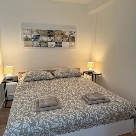 Apartahotel Mlinar 3*
